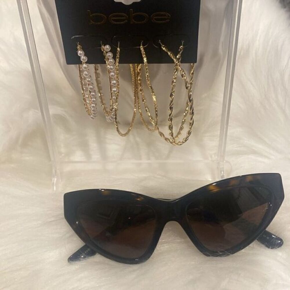 Bebe Hoop/ Pearl earrings Set of 3